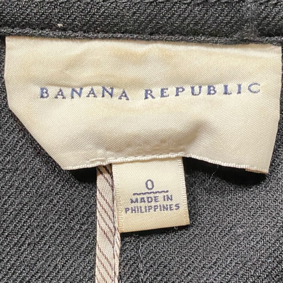 Banana Republic Black Wool Blazer - Size 0 - Picture 10 of 15